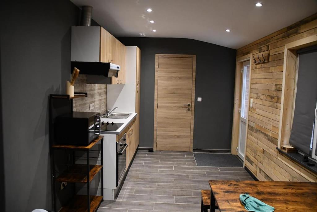 Logement In Wood Brugelette Eksteriør bilde